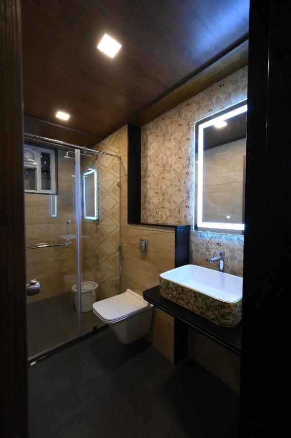 Meenakshi Inn Udupi Zewnętrze zdjęcie